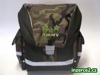 Prodám zachovalou army aktovku pro kluka (1. stupeň)