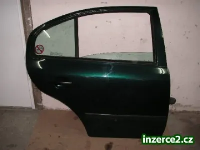 Pravé pravé zadní dveře na Škoda Octavia I hatchback