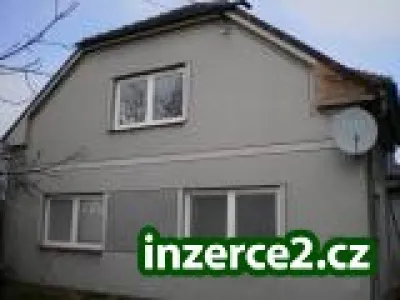 Prodej rodinného domu v obci Měník