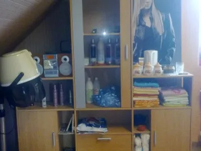 Prodám vybavení kadeřnictví