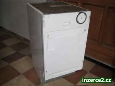 Myčka nádobí vestavná plně integrovaná ELECTROLUX