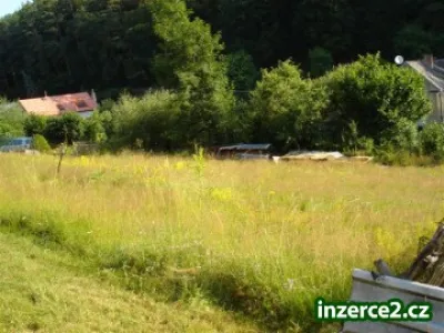 Prodej pozemku 2013 m2 v obci Hrdlořezy, okr MB