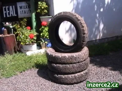 Zimní diagonální pneu na veterána
