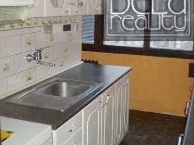 Hezký byt 4+1 v OV s balkonem a zasklenou lodžií