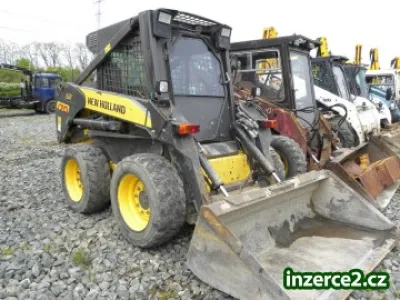Smykem řízený nakladač NEW HOLLAND LS 170