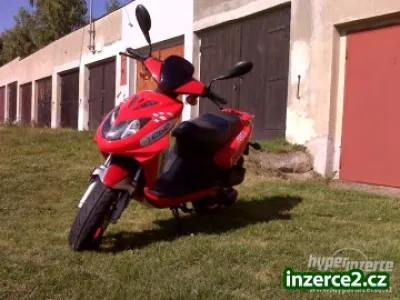 Skůtr Hussar CBC 125 4T