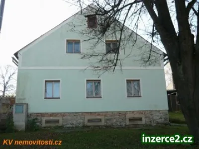 Rodinný dům s pozemkem - Toužim