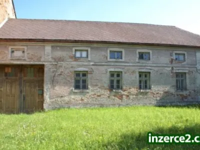 Cholina - zemědělská usedlost s velkou zahradou