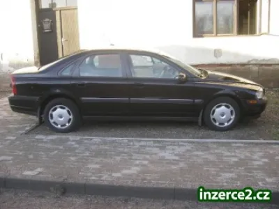 Volvo S80 sedan