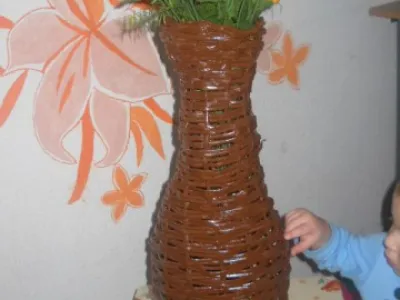 Ručně pletená váza