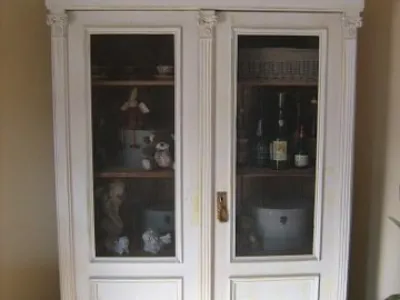Skříň ve stylu Provence