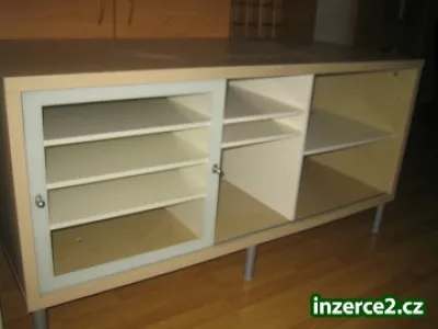 TV ( Hifi ) skříňka z Ikea