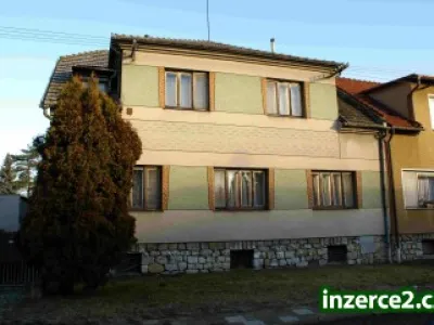 Prodej RD 5+1 se zahradou v Nemilanech vč. sousední hrubé stavby