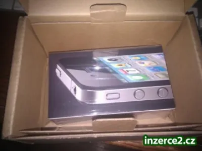 Apple iPhone 32GB Unlocked 4 v české