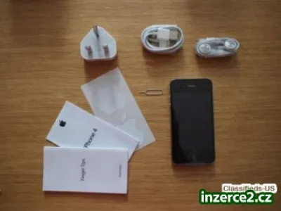 Apple iPhone 4 Quadband 3G HSDPA GPS Phone (SIM Free)