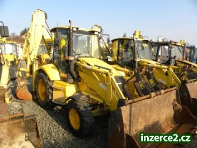 Traktorbagr KOMATSU WB 93 R