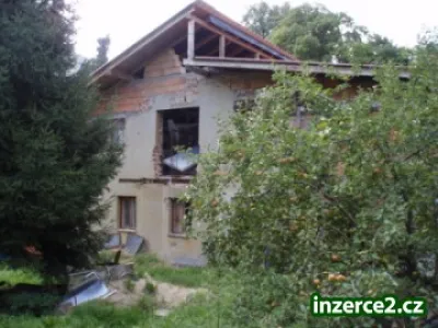 Prodej rozestavěného dvougeneračního domu v Ústí nad Orlicí.