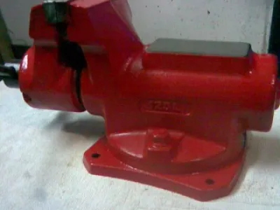 Svěrák YORK 125