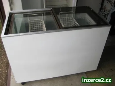 Mraznička - Mrazák prosklený pultový AUSTRIA - objem 318 l.