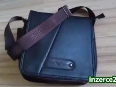 Giorgio Armani Mesenger.Kozeny.  Novy. 27cm x 28cm.