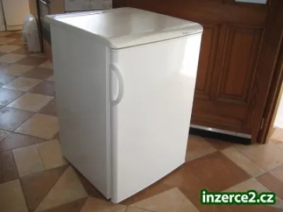 Lednice s mrazáčkem SNAIGE R 130