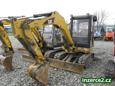 Minibagr CAT 302.5
