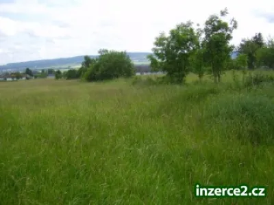 Prodej krásných pozemků na okraji brdských lesů