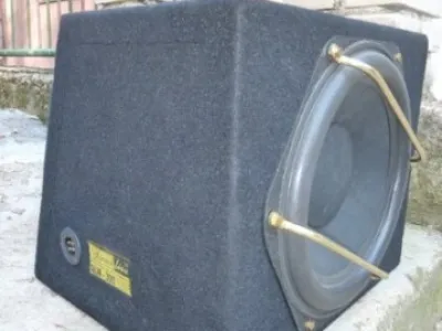 Basák SinusLive SLW-300 2x300 W RMS