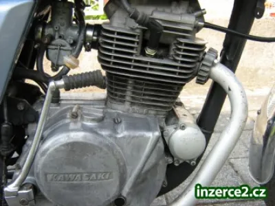 Kawasaki Z 200 - jezdí - cena dohoda