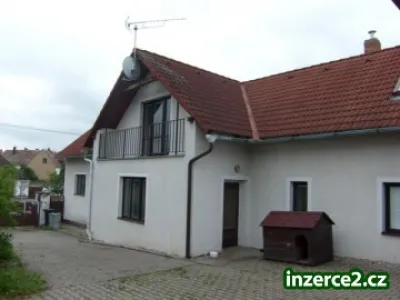 Rodinný dům, garáž, zahrada - Chrast