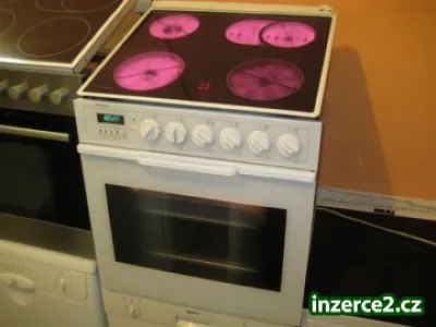 Sklokeramická deska s troubou PRIVILEG (AEG -ZANUSSI)