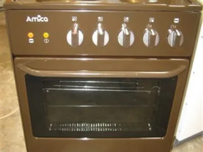 Sporák elektrický AMICA - šíře 50 cm