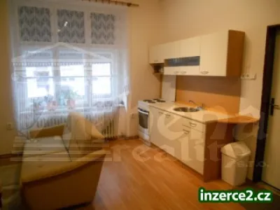 Atypický, zděný byt 3+kk nedaleko centra Hradce Králové