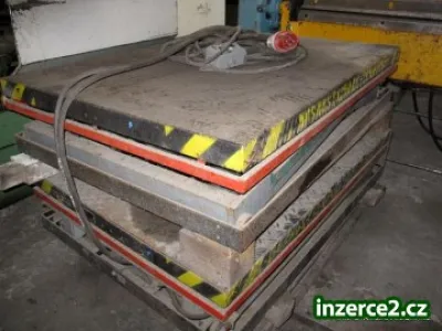 Stůl pojízdný elektrohydraulický SZP 1250.