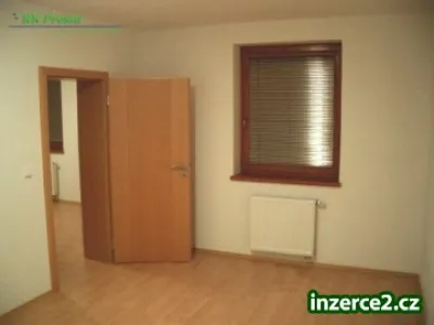 Pronájem bytu 2+kk, nedaleko IGY.
