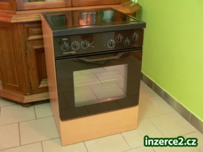 Hnědý set AEG