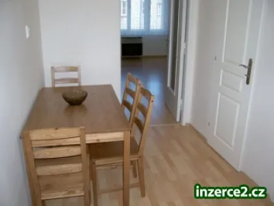 Praha 6 - Dejvice, zděný byt 1+k.k., 34m2, po rekonstrukci.