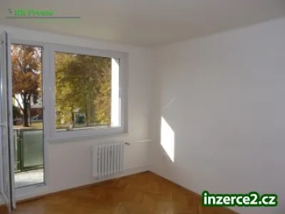 Pronájem bytu 1+1 s balkónem, ČB.