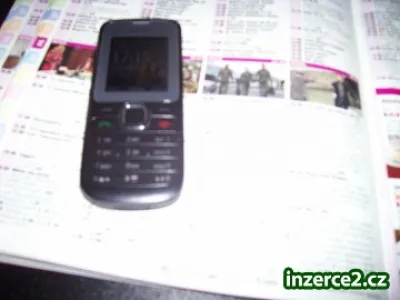 prodám mobilní telefon