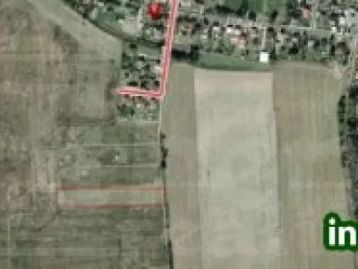 Rozlehlý pozemek v klidné části HK
