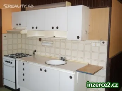 Byt 3+1, Krátká, Jirkov