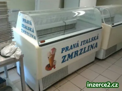 Zmrzlinova vitrina  26 vaniček