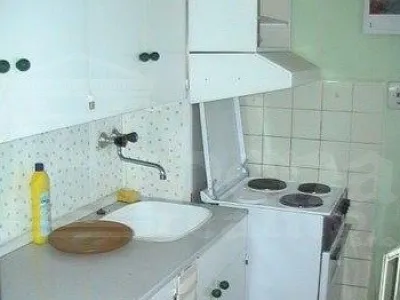 Pronájem udržovaného bytu 1+kk s lodžií