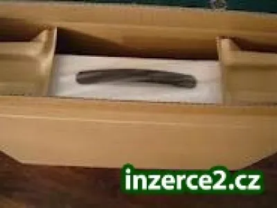 Apple MacBook Pro Utěsněno 17-Inch Laptop