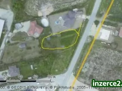 pozemek Lišov