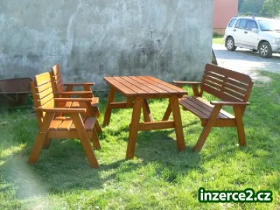 Jasanový zahradní nábytek