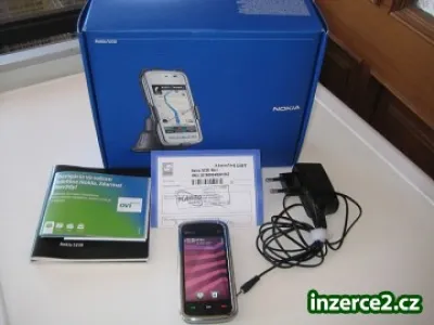 Telefon NOKIA 5230 Navi (v záruce od 2.11.2011)