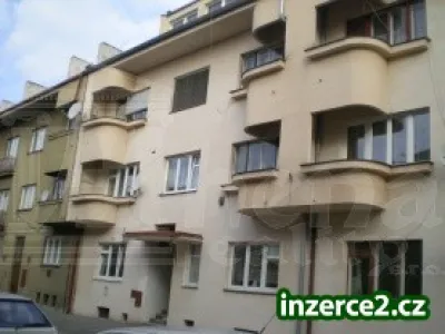 Pronájem zděného bytu 1+kk v klidné lokalitě
