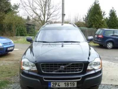 Volvo XC90 4,4 V8 Ghia výbava