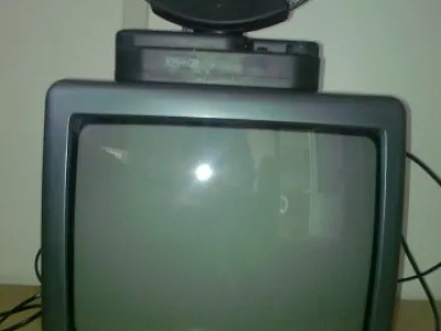 Prodám TV,uhl.36 cm + pokojovou anténu + setobox !!!
